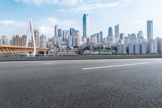 城市道路摩天大樓天際線