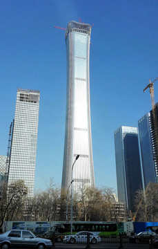 建設(shè)中的中國(guó)尊