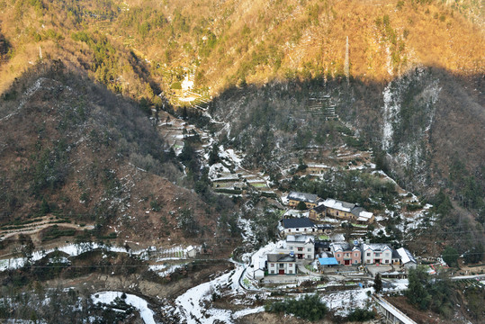 鄉(xiāng)村雪景