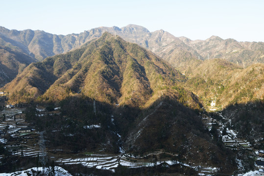 鄉(xiāng)村雪景