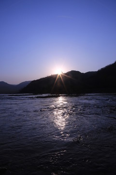 洛河風(fēng)光