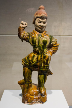 泥人石像