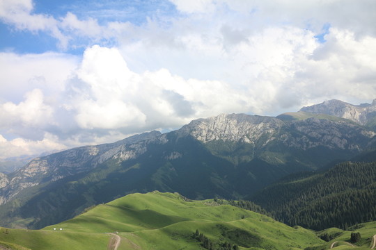 云霧山峰