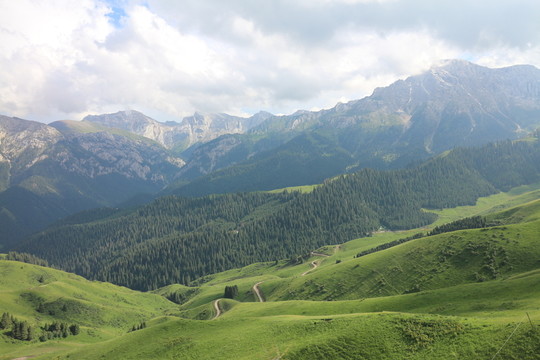 云霧山峰