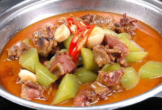 臘鴨燉青筍