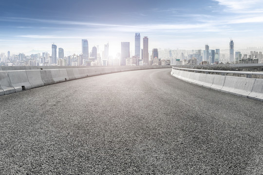 城市道路和建筑景觀天際線