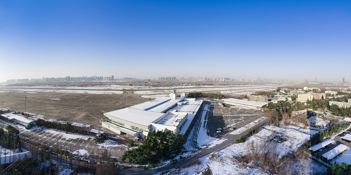 合肥駱崗機場雪景