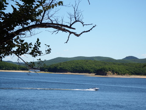 鏡泊湖毛公山