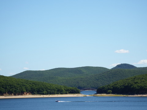 鏡泊湖毛公山