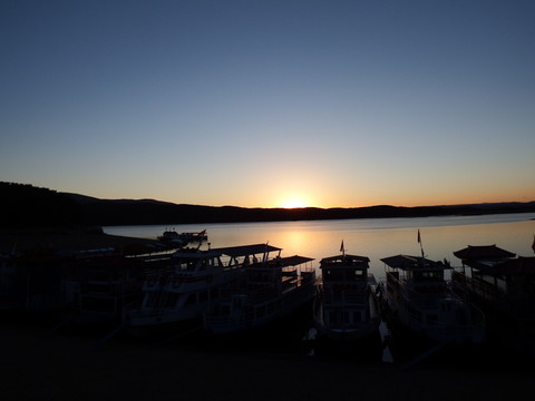 鏡泊湖夕陽