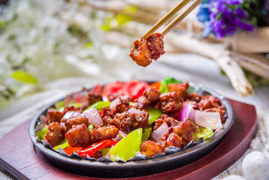 鐵板牛肉