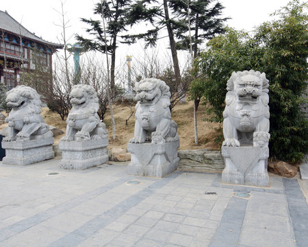 石獅子 雕刻