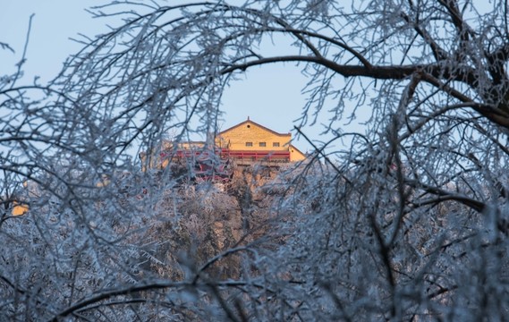 九華山雪景