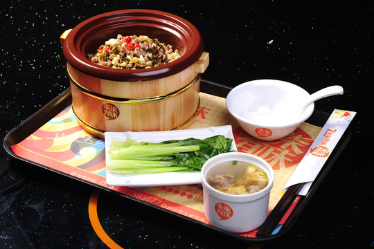 酸菜小筍炒肉沫香飯