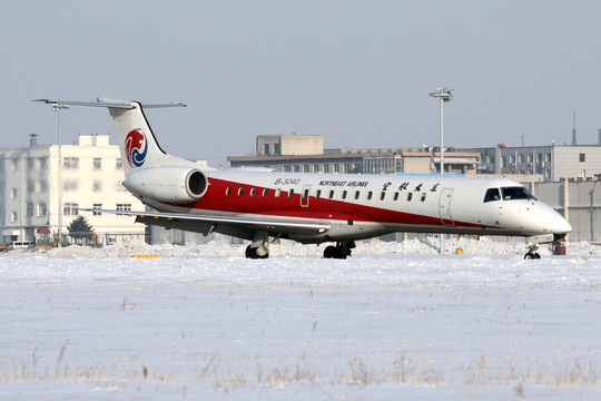大雪 機(jī)場(chǎng) 飛機(jī) 東北航空