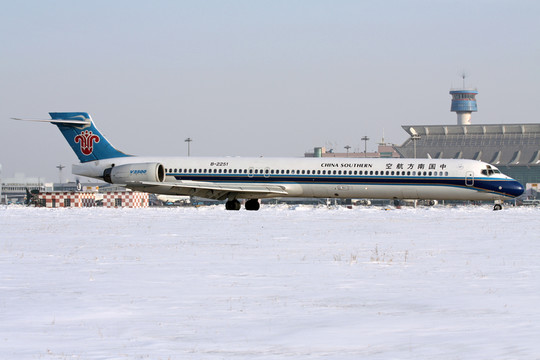大雪 機(jī)場(chǎng) 飛機(jī) 中國(guó)南方航空
