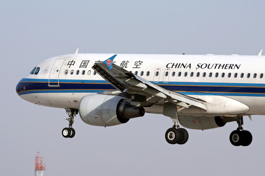 飛機(jī)降落 民航 中國南方航空
