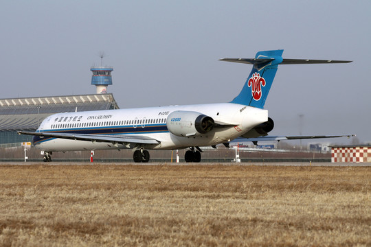 飛機(jī) 準(zhǔn)備起飛 中國(guó)南方航空
