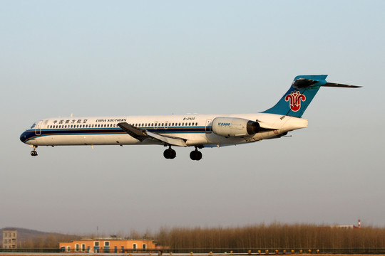 飛機(jī)降落 民航 中國(guó)南方航空