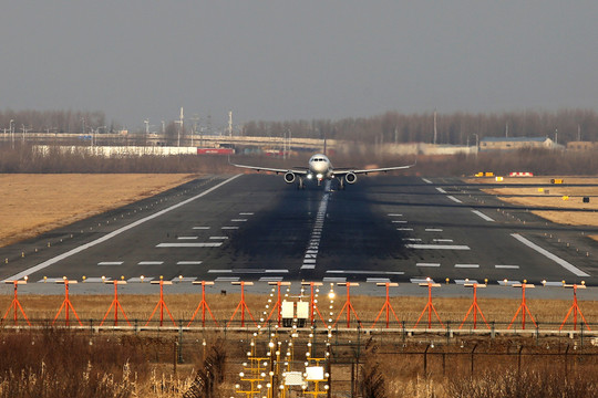 飛機 起飛 跑道 深圳航空