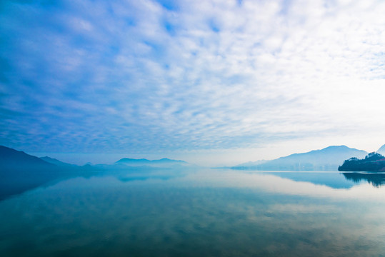 太平湖晨景