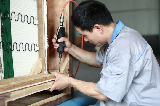家具廠工人 專注 沙發(fā)廠工人
