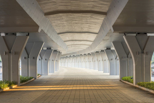 廣州獵德橋