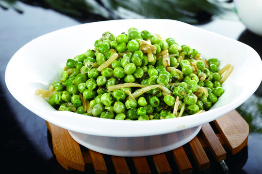 小碗豆炒梅菜筍絲