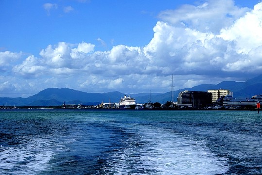 藍(lán)天大海