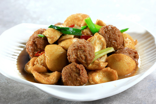 肉圓燒蛋白