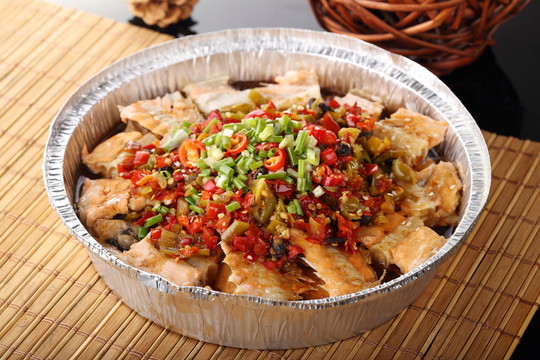 錫紙剁椒三文魚剔
