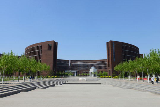 天津大學(xué)