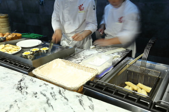 明檔 廚師