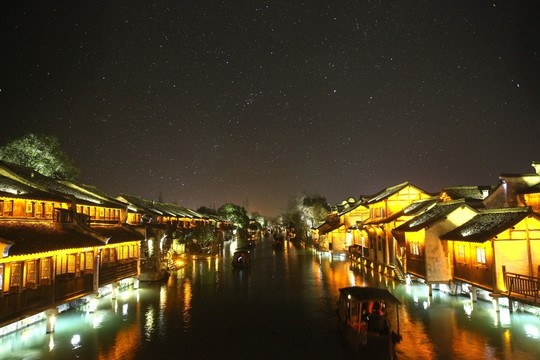 烏鎮(zhèn)夜色美