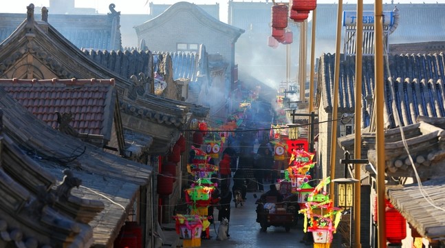 古鎮(zhèn)年味 暖泉打樹花