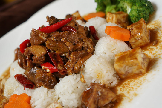 牛肉飯