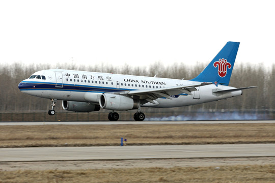飛機降落 民航 中國南方航空