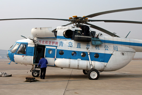 直升飛機(jī) 直升機(jī) 米8 米八