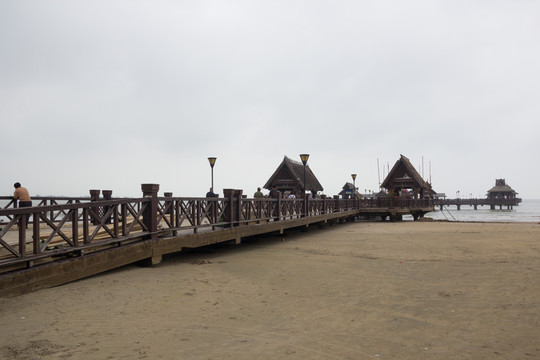 中國最長進(jìn)海游艇棧橋逸龍灣棧橋