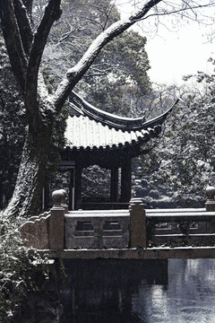 古建筑雪景 石橋亭子