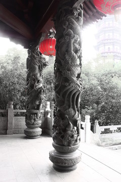 盤(pán)龍