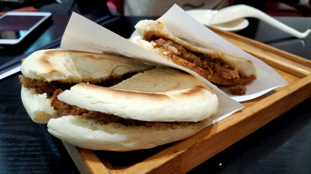 肉夾膜 小吃