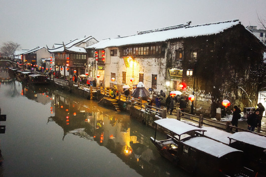 蘇州古鎮(zhèn)山塘街雪景