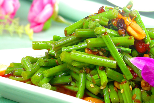 涼拌蕨菜
