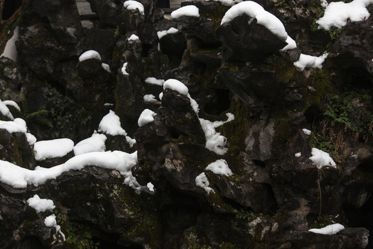 白雪假山