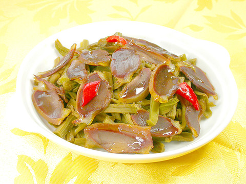 貢菜鴨肫