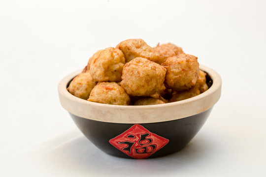 龍都貢肘