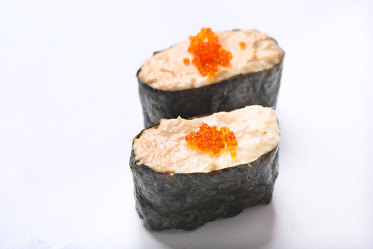 吞拿魚沙律壽司