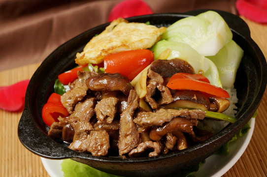 香菇牛肉飯