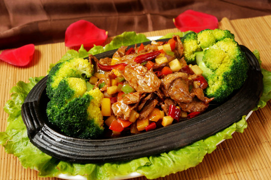 鐵板牛肉